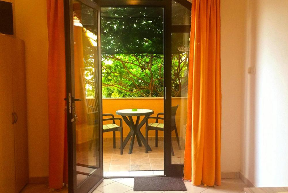 Apartments Damir 2838 لوبار المظهر الخارجي الصورة