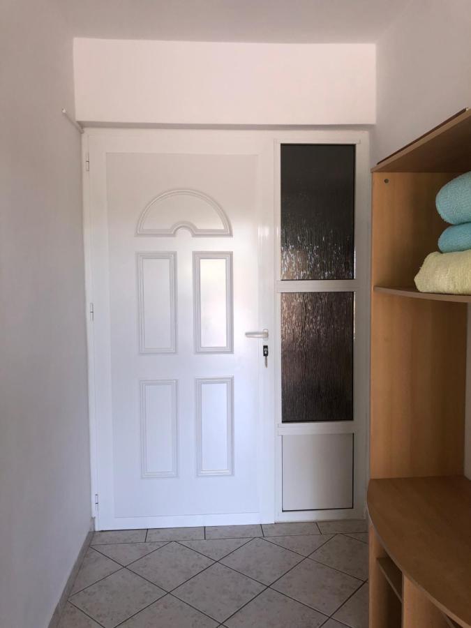 Apartments Damir 2838 لوبار الغرفة الصورة