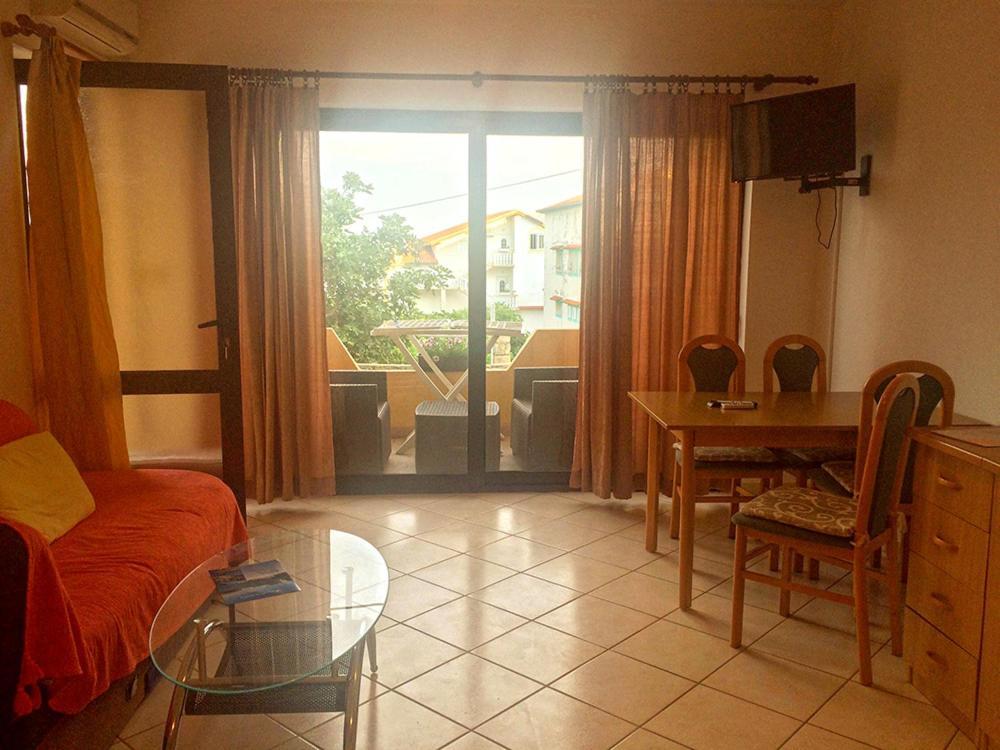 Apartments Damir 2838 لوبار الغرفة الصورة